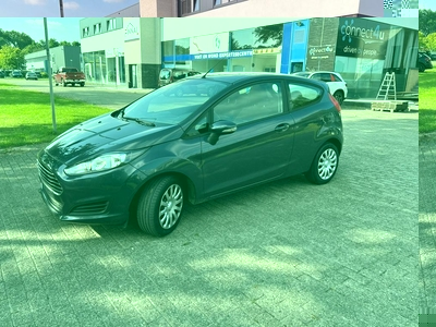 Ford fiesta benzine met keuring gekeurd voor verkoop