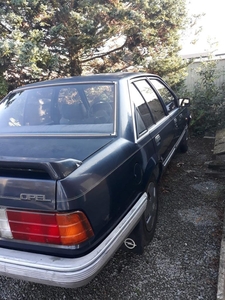 Opel Rekord E2 1.8S