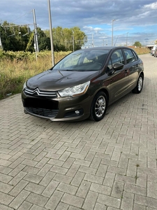 Propere citroen C4 ,1,4 benzine, airco , zomeenemen.