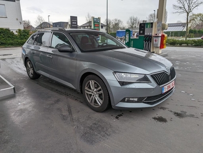 Skoda Superb / full option