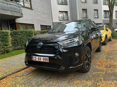 Toyota RAV4 2.5 HYBRID Black Edition