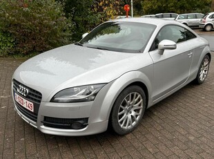 Audi TT 2L tfsi 200 cv