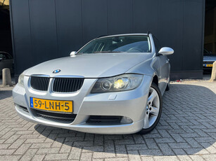 BMW 3-serie Touring 320i '06 Leder/Navi/17'Lmv/NweKetting!