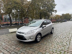 Fiesta 1.6tdci FULL OPTION EURO5 255.000KM ROULE NICKEL!!