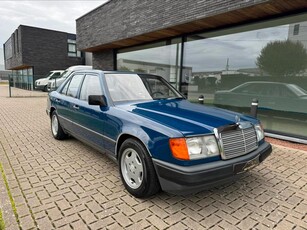 Mercedes-benz 250D 1985 oldtimer gekeurd