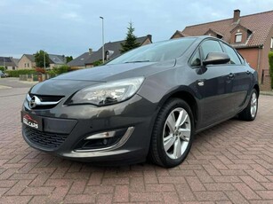 Opel Astra 1.4i Notchback *12 mois de garantie* (bj 2013)