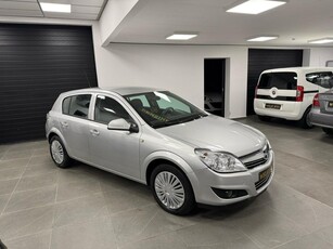 OPEL ASTRA 1.6 BENZINE 2012//NAVİGATİE/CARPLAY TOP STAAT