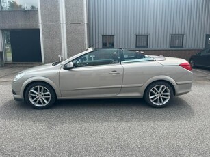 Opel Astra cabriolet 1.9 cdti 159000 km 11/2007