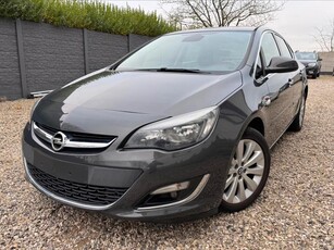 Opel Astra sport tourer 1.6i Cosmo boîte automatique