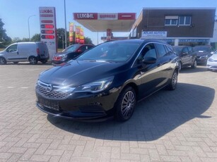 Opel Astra Sports Tourer 1600 Diesel!Nieuwe Remmen en Schijv