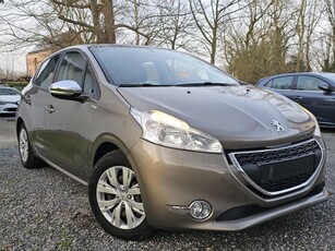 Peugeot 208 1.0i * 78 000 km * GPS+AIRCO+P.RADAR+CRUISE+...