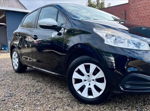 Peugeot 208 benzine 78000km 2013 garantie