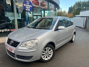 Volkswagen Polo 1.4i 16v Automaat 86.000 km ! Zeer proper