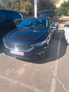 Fiat tipo Mirror