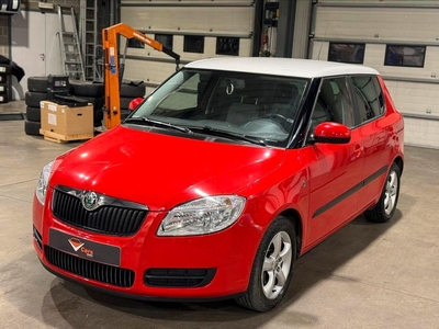 Skoda Fabia benzine perfecte staat weinig km+ keuring en gar