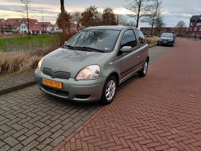 Yaris 1.3 1e eigenaar Airconditioning lage kilometerstand!!