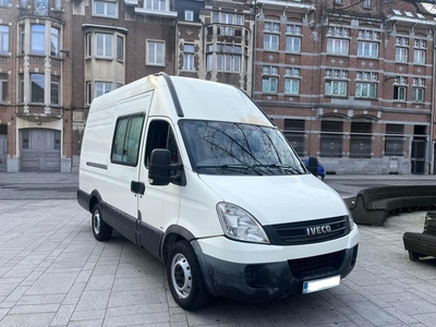 Iveco Daily 35S18 3.0 HPI 177HP EURO4 Airco