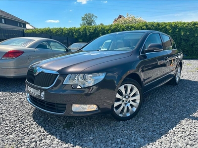 Skoda Superb 2.0 tdi DSG schitterende staat Gekeurd