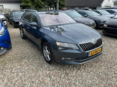 Skoda Superb Combi 2.0 TDI Style Business