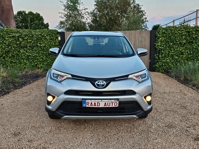 Toyota rav 4 / 2.5 hybride Confort/ 114 kw / tva récupérable