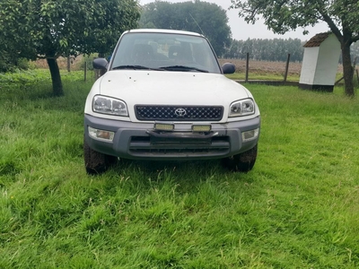 Toyota rav4 2.l benzine