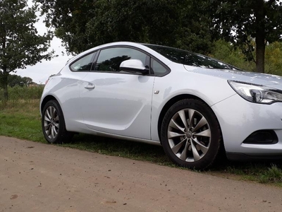 Opel Astra GTC