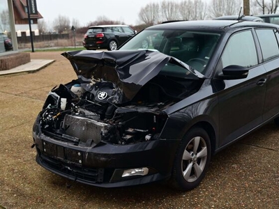 SKODA FABIA COMBI 1.2 TSI / ACCIDENT CAR! / AIRBAGS OUT