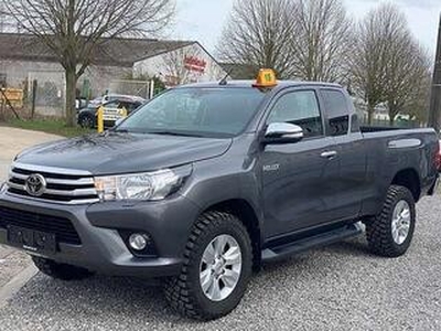 Toyota HI-LUX 2.4 D4D EXTRA-CAB 4X4 23?925 eur htva