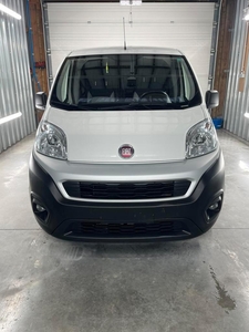 Fiat fiorino 1.4 benzine Navi/airco/Pdc/CarPlay