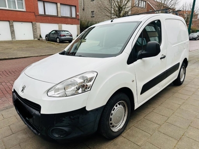 PEUGEOT PARTNER 1.6HDI 74000KM AIRCO 3 ZITPL EURO5 6500€