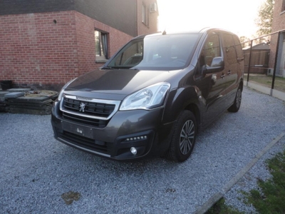 Peugeot Partner Tepee 1.2 Benzine 2017