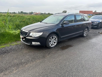 Skoda SuperB 2012 1.6TDI