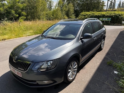 SKODA SUPERB 1.6 TDI volledig