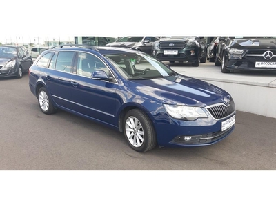 Skoda Superb Benzine - Pano dak - Navi