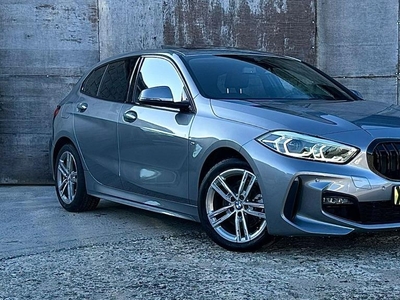 BMW 118i *M pack*Pano dak*Virtual cockpit*CarPlay*