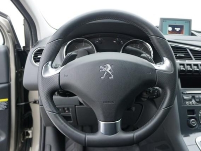 Peugeot 3008 1.6 HDi Automaat Allure + Panoram GPS