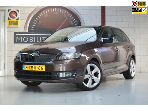 Skoda Rapid Spaceback 1.2 TSI Xenon Trekhaak Panorama all-season GARANTIE NL-AUTO