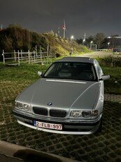 Bmw 7 serie 728i op gas