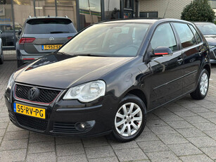 Volkswagen Polo 1.4-16V Sportline