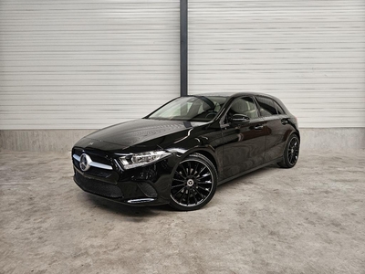 ✖️️MERCEDES A180 19’ AMG | FULL BLACK |ETAT NEUF |TVA️✔️