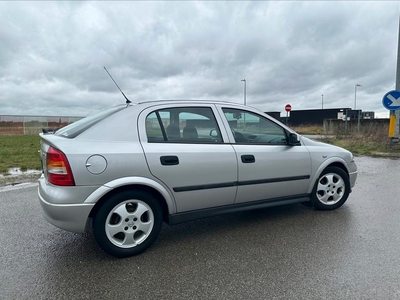 Opel Astra 1.4 benzine / 140.000km
