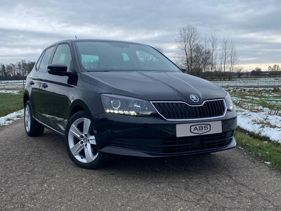 Skoda Fabia 1.0 benzine//parkeersensoren//bluetooth//12m gar