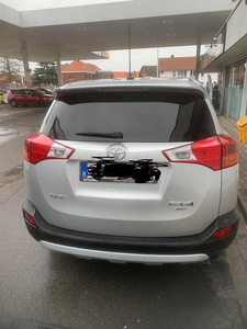 zeer nette en nette executive full options toyota RAV4 2015