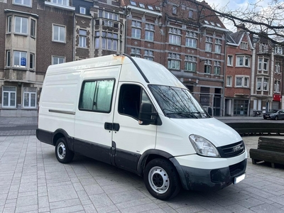 Iveco Daily 35S18 3.0 HPI 177HP EURO4 Airco