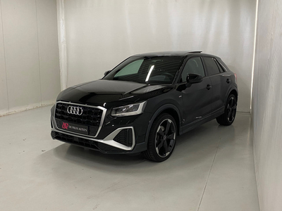 Audi Q2 35 TFSI S Edition S line Panodak 19inch LM Standkachel LED