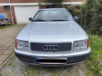 Audi 100