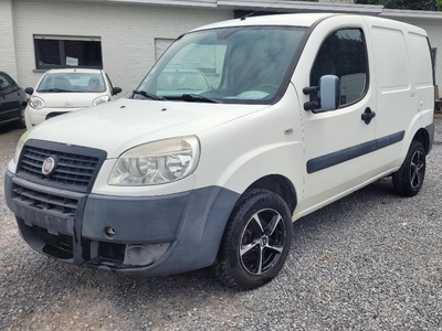 fiat doblo 1.3jtd TREKHAAK 2010