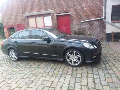 MERCEDES E200CDI PAK AMG