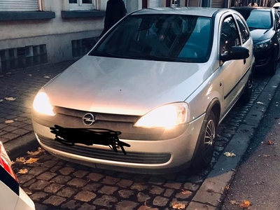 Opel Corsa 2002 benzine