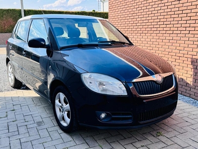 Skoda Fabia 1.4 benzine 63KW 86PK 172.000km 08/2009